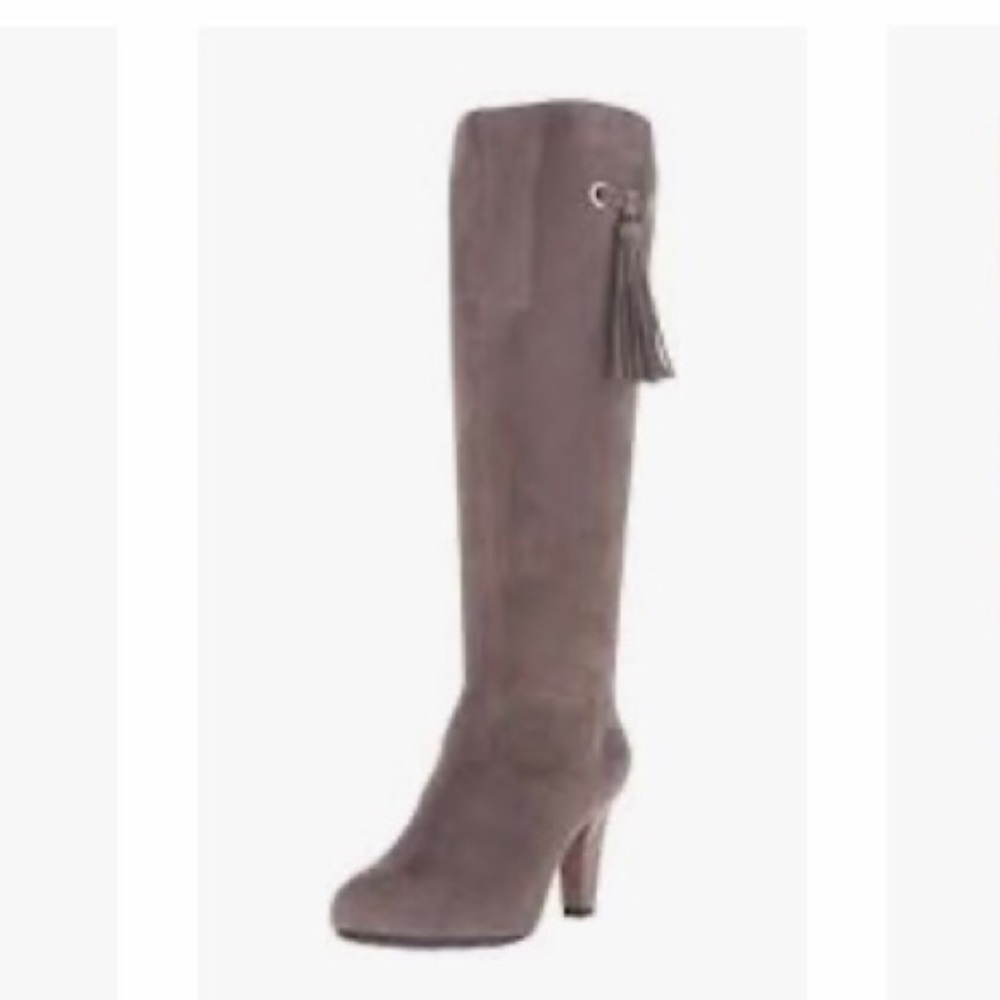 Bandolino Suede boots
